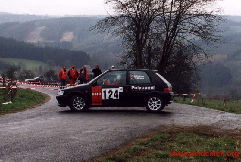 3p02136f.jpg