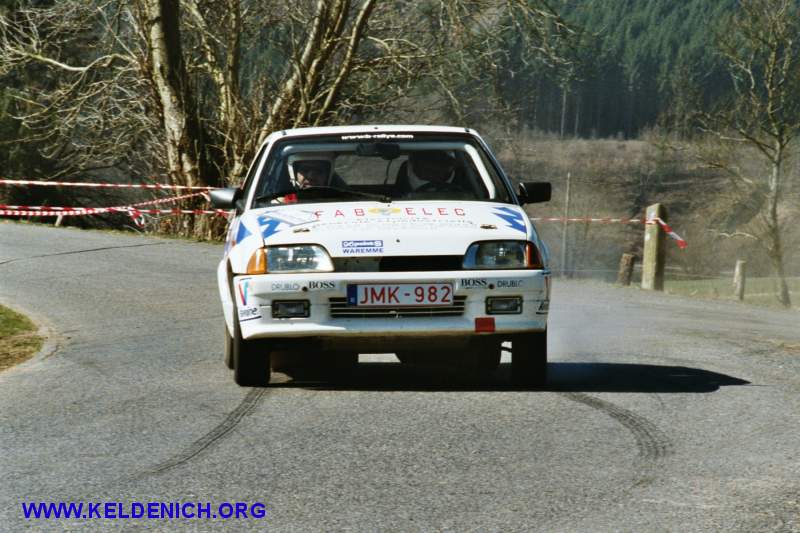 3p03129f.jpg