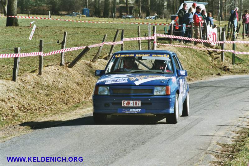 3p03236f.jpg