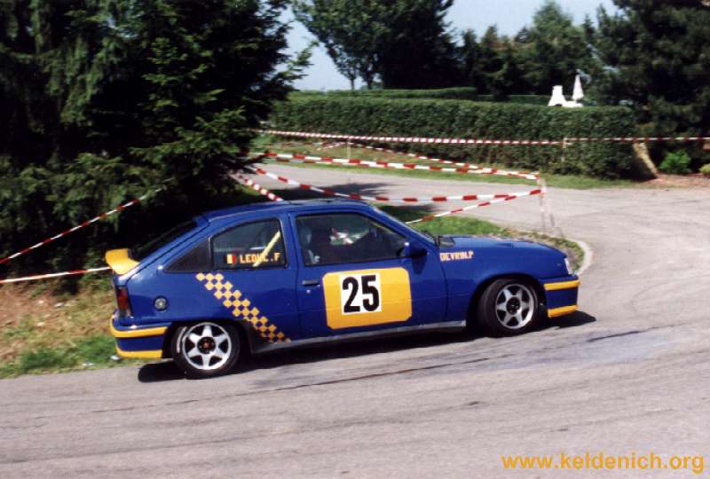 trooz23f.jpg