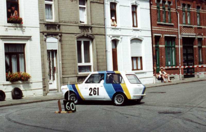 hanu032f.jpg