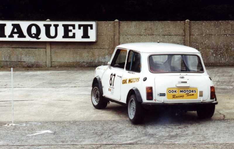 hanu052f.jpg