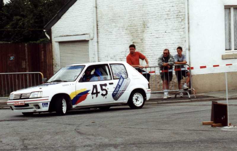 hanu091f.jpg