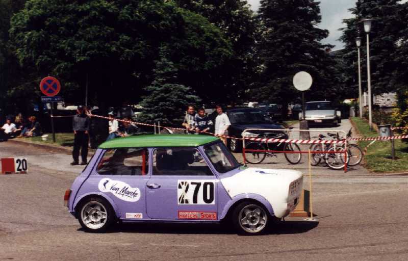 00mac030f.jpg (50863 octets)