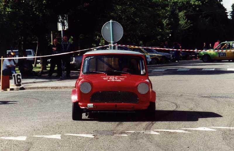 00mac104f.jpg (50985 octets)