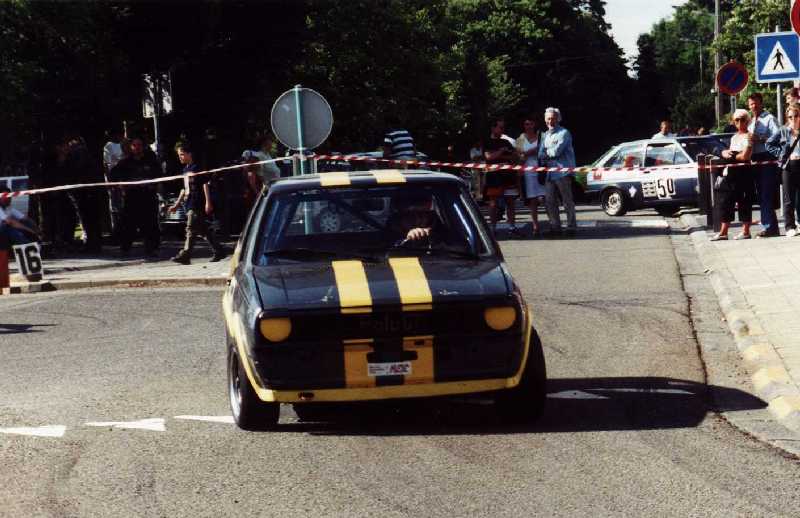 00mac110f.jpg (52470 octets)